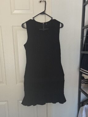 Source Unknown Black Sleeveless Mini Dress with Ruffle Hem